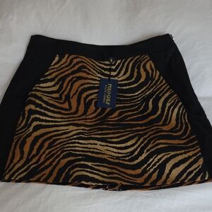 Polo Golf SKORT.  Women's Animal/Tiger Size 2